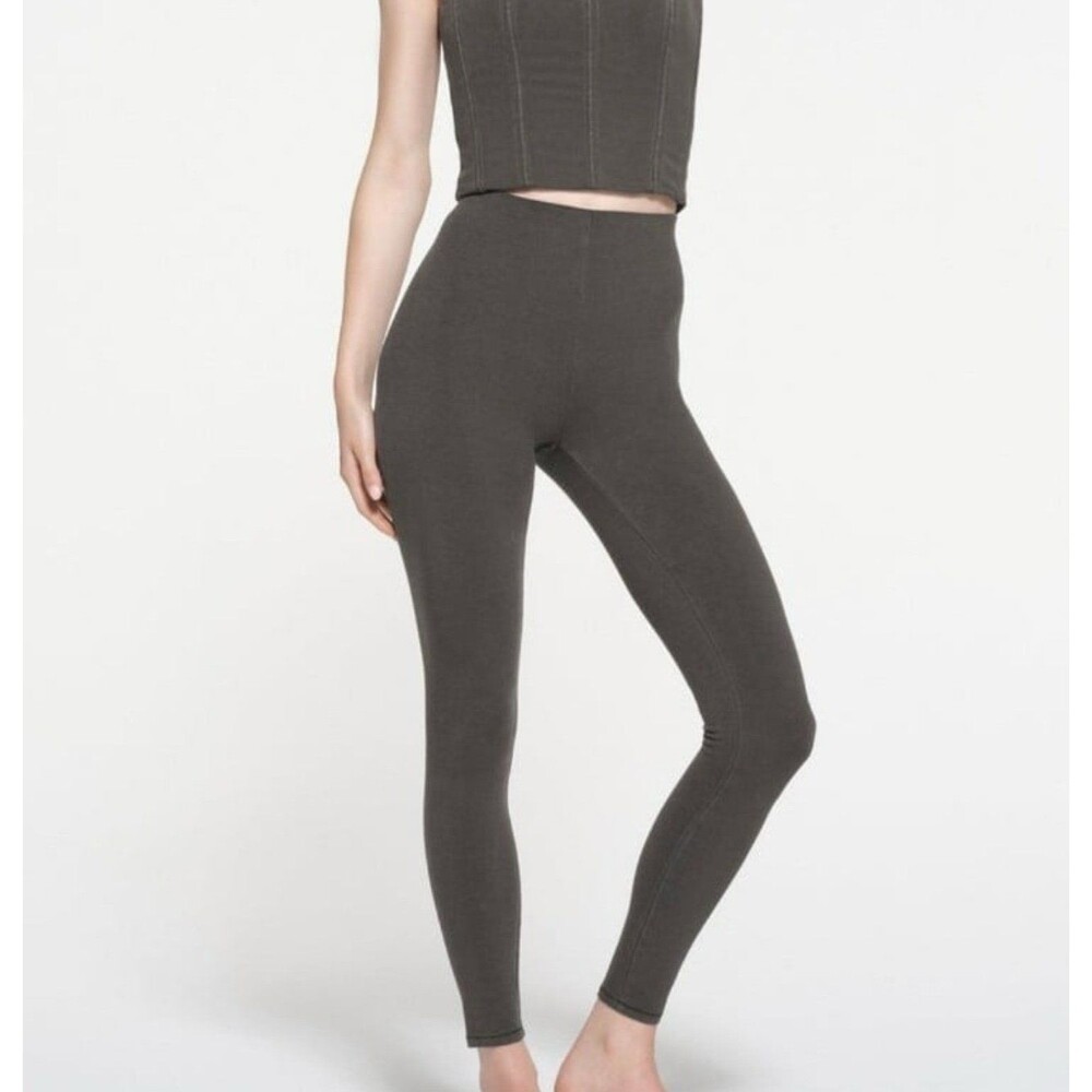 skims high waisted outdoor legging